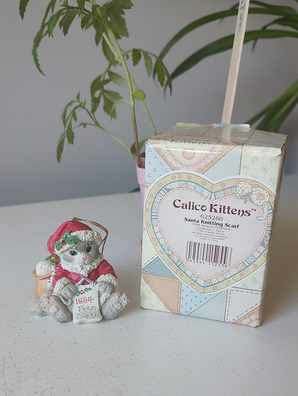 1994 Calico Kittens 'Santa Knitting Scarf' Hanging Christmas Ornament